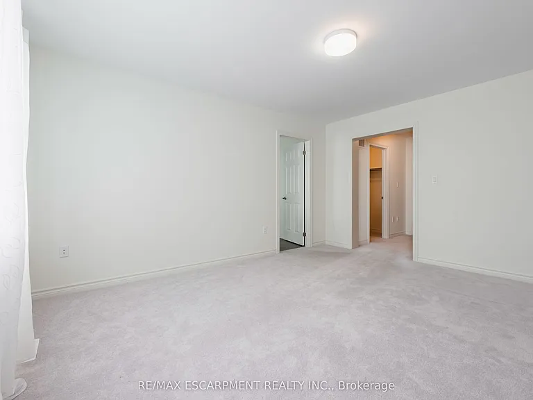 48 Sparrow Way — Photo 36