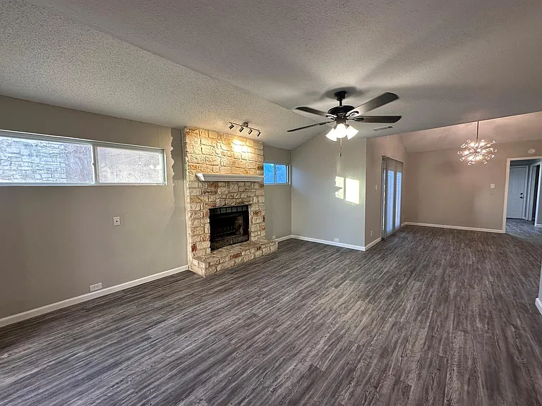 295 Mooring Cir #A — Photo 7