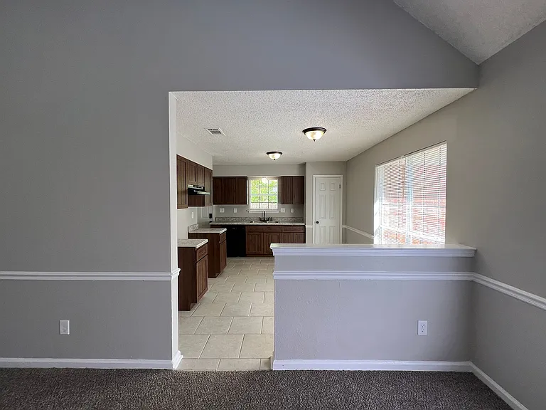 4642 Pembine Dr — Photo 6