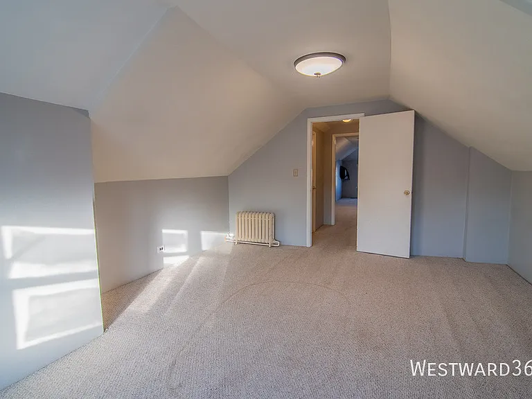 4246 N Menard Ave — Photo 15