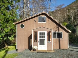 9460 NE 18th Ave, Rockaway Beach, OR 97136