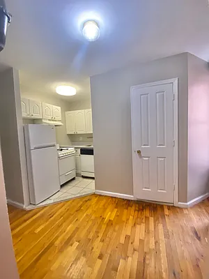 Rented by Corcoran | media 10