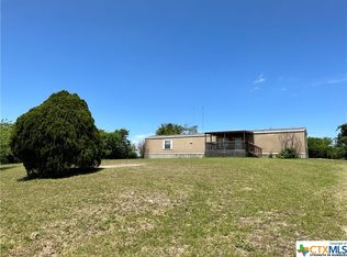 1510 Bottom Rd, Victoria, TX 77905