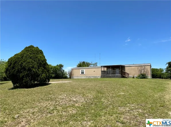 1510 Bottom Rd, Victoria, TX 77905