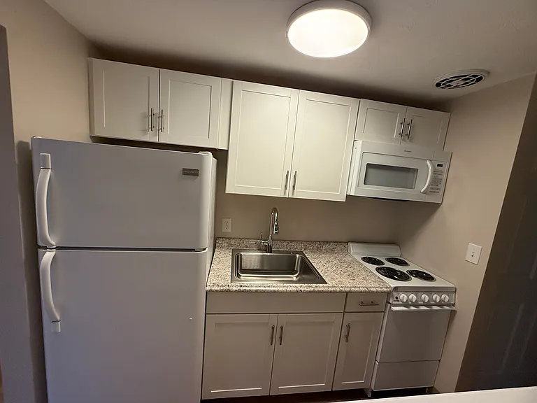 105 Anoka Ave #12 — Photo 3