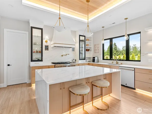 8636 Ashbury Court, Blaine, WA 98230
