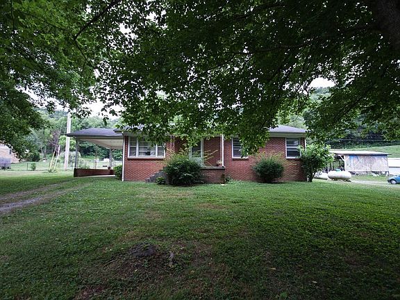 2nd image of 326 Anderson Ln