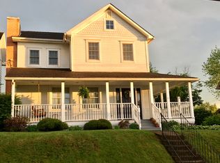 409 E Martin St, East Palestine, OH 44413