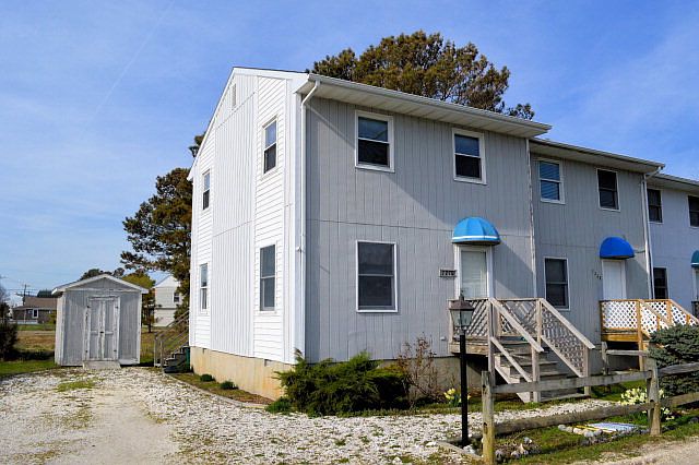 1st image of 7270 McGee Ln