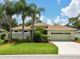 11812 Winding Woods Way, Lakewood Ranch, FL 34202