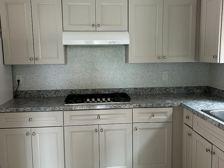 30 Notre Dame Ave #1 — Photo 11