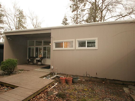 2nd image of 4223 S Perry St