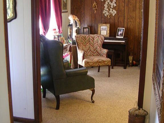 3rd image of 462 Tollview Dr