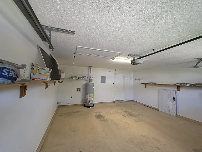 148 Meadowbrook Ct — Photo 9