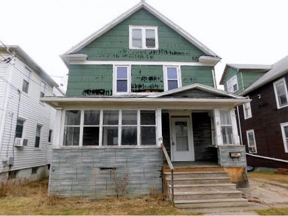 1st image of 55 Carlton St