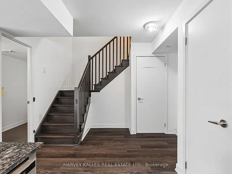 152 Flemington Rd #Townhouse 104 — Photo 21