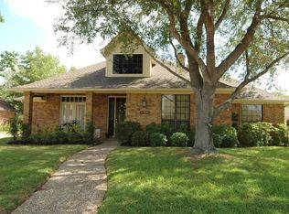 1709 White Wing Cir, Friendswood, TX 77546