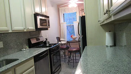 Rented by Katherine Pappas, LREB