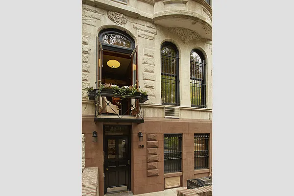 Sold by Stribling | media 19