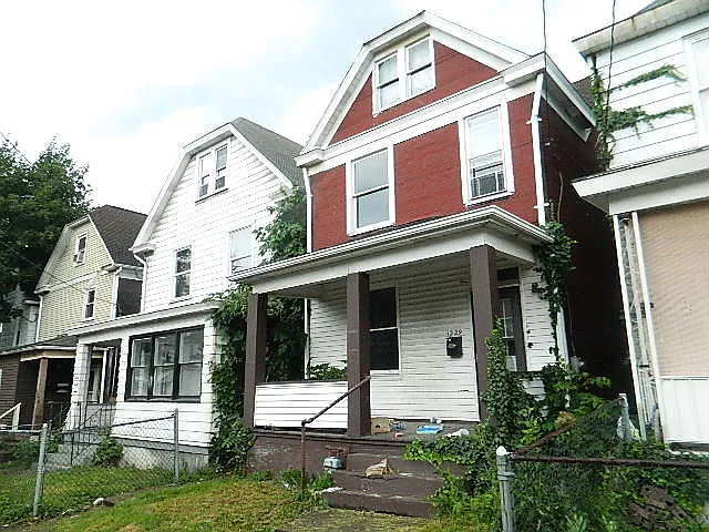 1229 Kenneth Ave photo 1