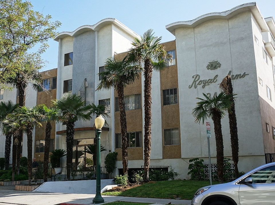1st image of 344 N Maryland Ave Unit 107