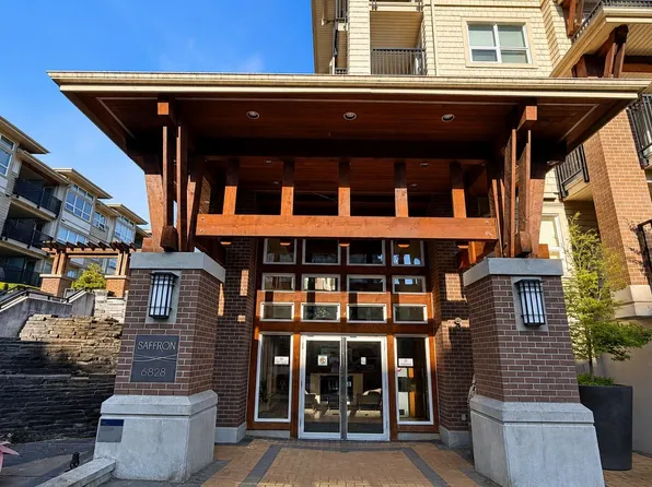 6828 Eckersley Rd #212, Richmond, BC V6Y 0E8