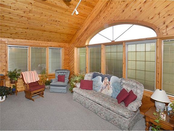 2nd image of 2471 Myers Ln