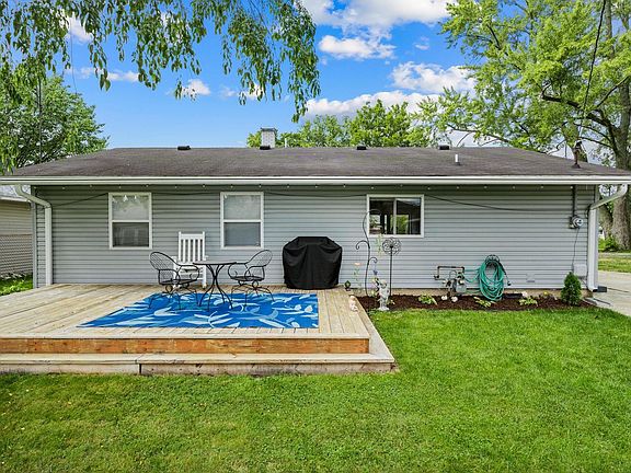 4th image of 1034 Whitehall Dr