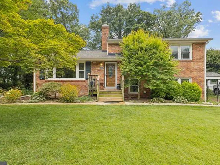 10319 Cleveland St — Photo 12