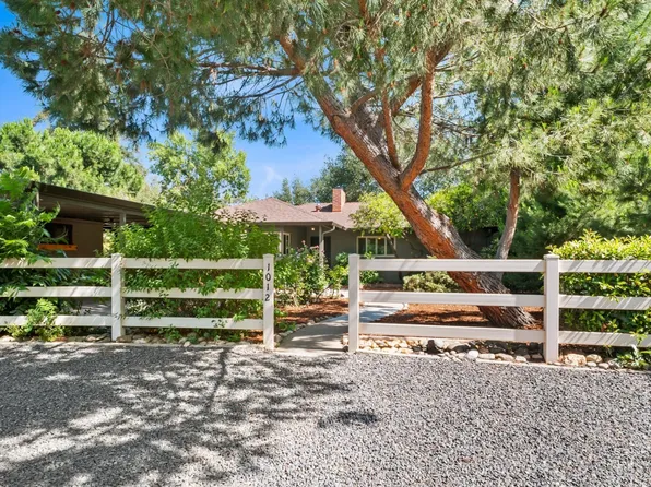 1012 Kimball St, Oakdale, CA 95361