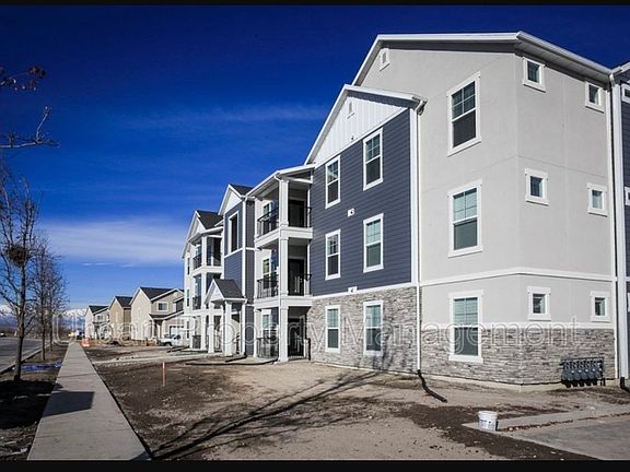 2nd image of 14484 S Ronan Ln #1-Q201