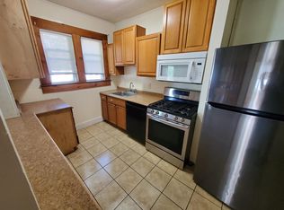 538 Westford St APT 1, Lowell, MA 01851