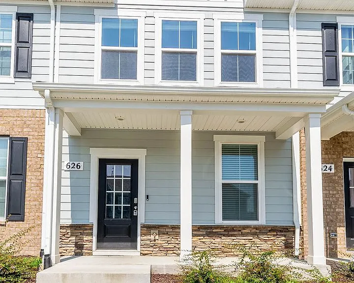 626 Longtail Ln — Photo 3