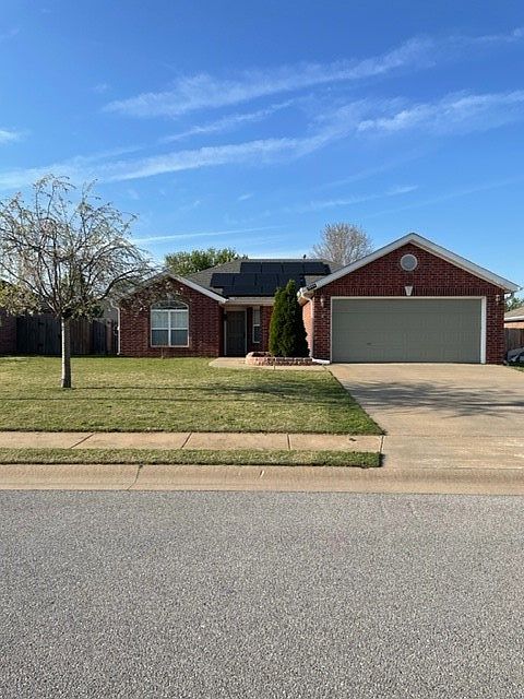 1st image of 1046 S Applewood Cir