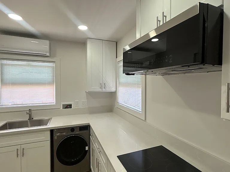 2444 Fairmount Ave #B — Photo 31