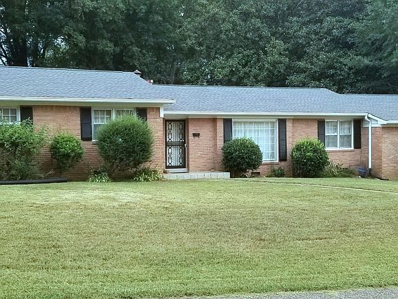 2nd image of 20 Glen Eden Dr