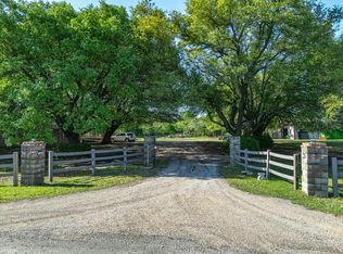 1302 Forreston Rd, Waxahachie, TX 75165