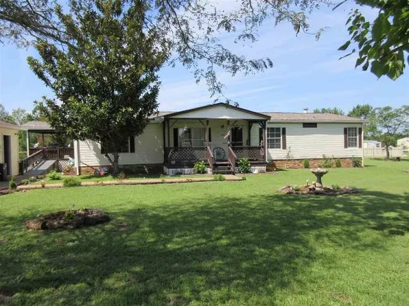 241 Baptist St, Adamsville, TN 38310