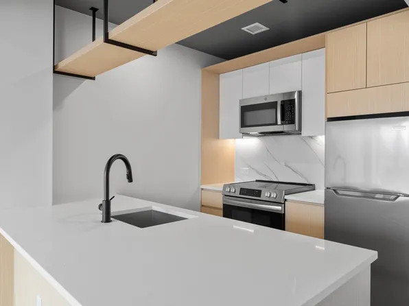 77-63 Vleigh Place image 2 of 16