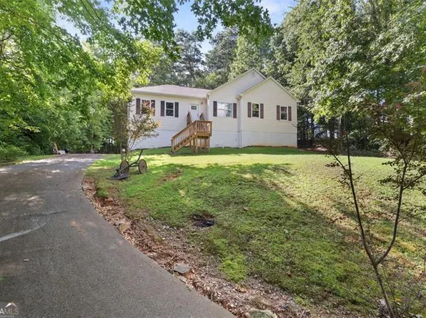 3910 Maple Wood Trl, Buford, GA 30518