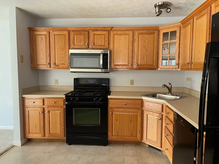 95 Green Briar Rd — Photo 5