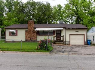 105 Berton Rd, Excelsior Springs, MO 64024