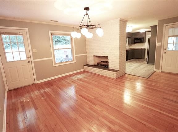 5th image of 1914 Davenport St