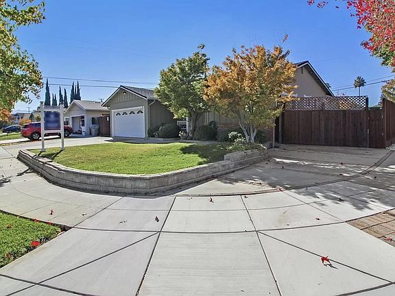 4th image of 4709 Minas Dr