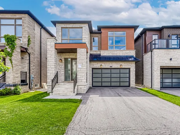 40 Meteorite St, Richmond Hill, ON L4C 4L9