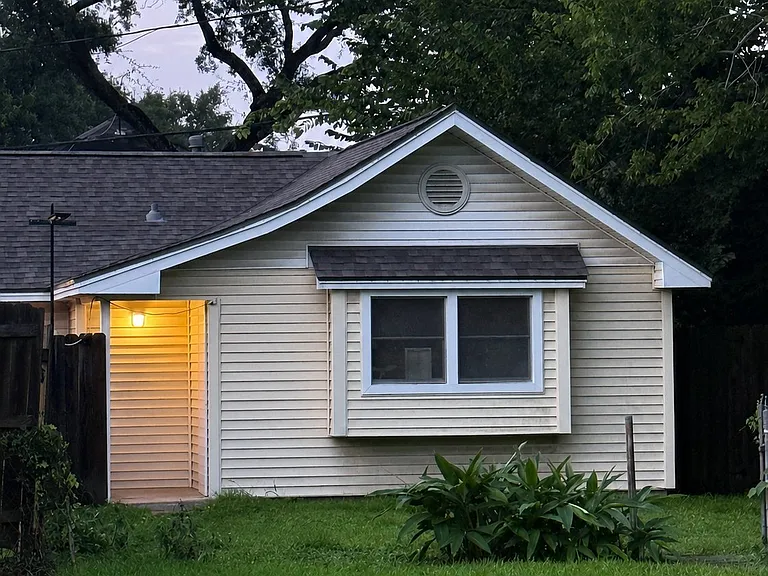 4109 Duval St #B — Photo 1