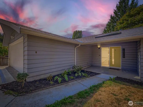 18319 83rd Place NE, Kenmore, WA 98028
