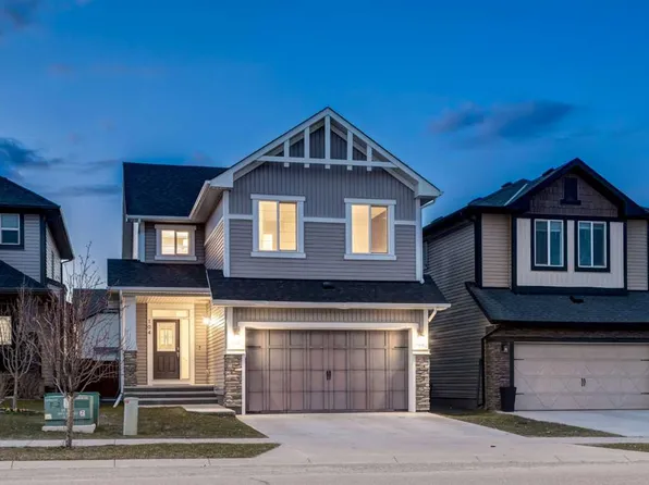 104 S Hillcrest Ave SW, Airdrie, AB T4B 4C8