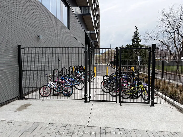 86 Dundas St E #1314 — Photo 30