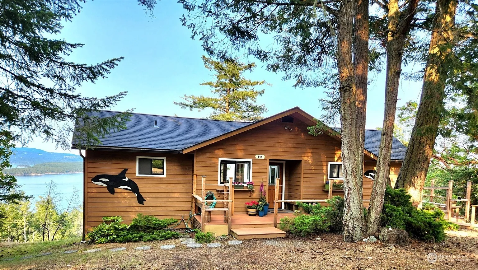 544 Seaview Lane photo 1